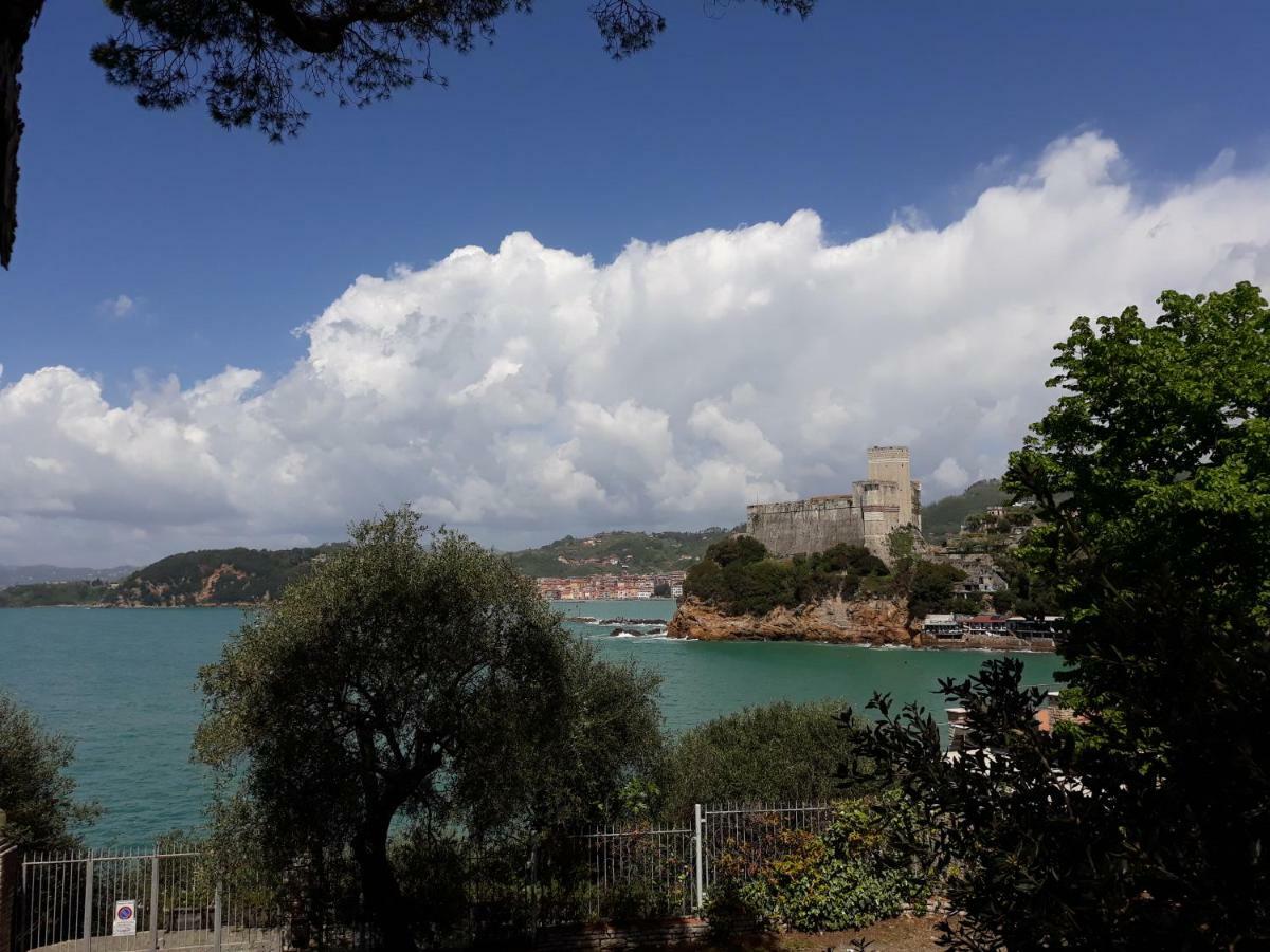 Appartamento Il Golfo Dei Poeti E 5 Terre A 2 Passi La Spezia Bagian luar foto