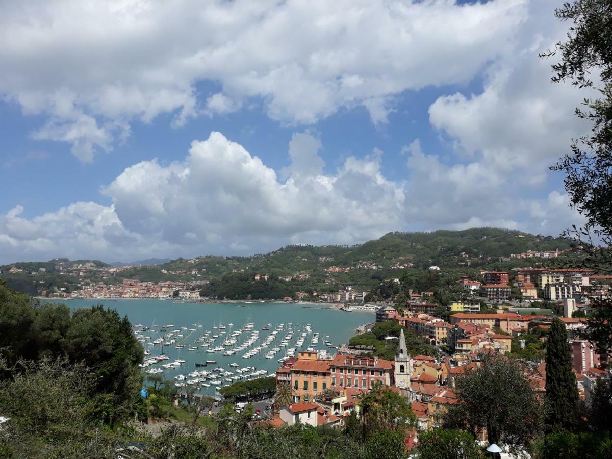 Appartamento Il Golfo Dei Poeti E 5 Terre A 2 Passi La Spezia Bagian luar foto